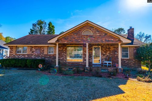 911 Hannah Ave, Hartsville, SC, 29550-5113 | Card Image