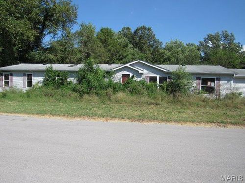 10914 Hunters Creek Dr, Lebanon, IL, 62254-1970 | Card Image