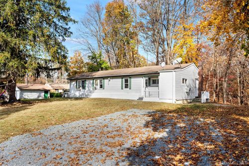apt-4-164 Pine Hill Rd, Highland Mills, NY, 10930-3404 | Card Image