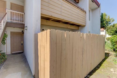 unit-h2-2521 W Sunflower Ave, Santa Ana, CA, 92704-7522 | Card Image