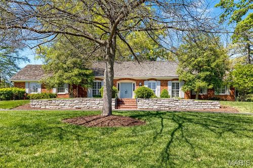 11101 Hermitage Hill Rd, Frontenac, MO, 63131-3305 | Card Image