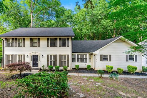 247 Millbrook Farm Rd, Marietta, GA, 30068-3766 | Card Image