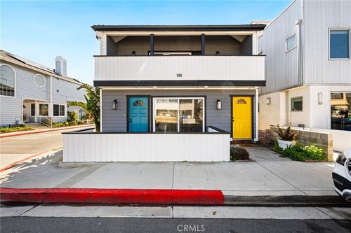 apt-b-212 Orange St, Newport Beach, CA, 92663-1860 | Card Image