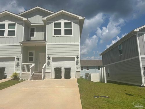 9506 Nature Creek Cir, Pensacola, FL, 32526-4596 | Card Image