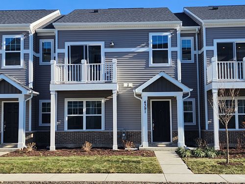 4391-4391 Chelsea Manor Cir, Aurora, IL, 60504-3275 | Card Image