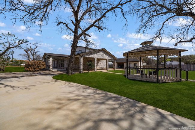 57 Gateway Dr, House other with 4 bedrooms, 2 bathrooms and null parking in Poteet TX | Image 25
