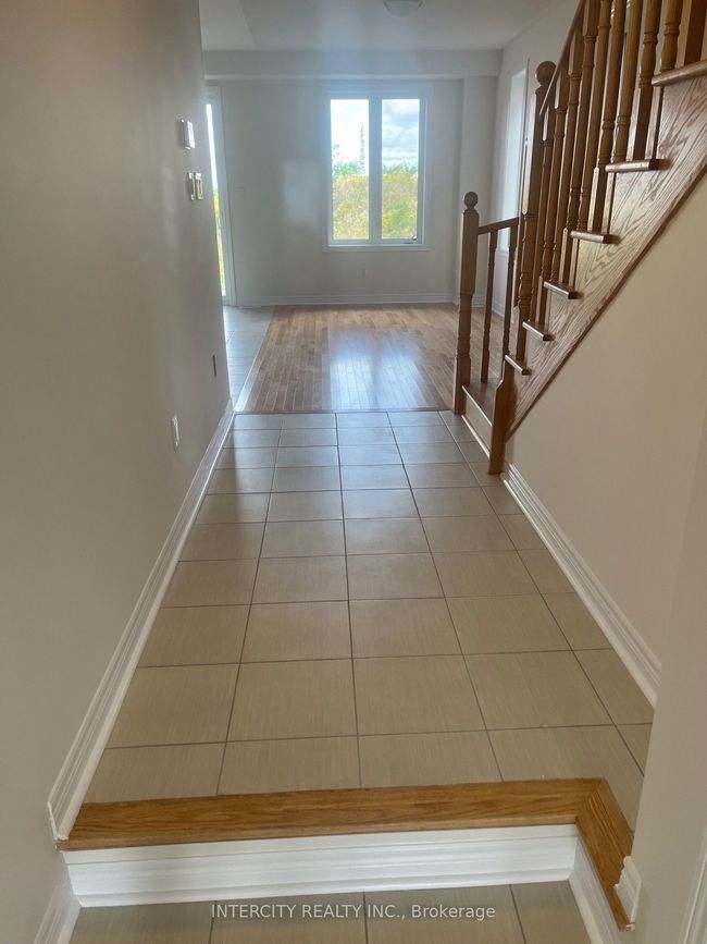 132 Mumbai Dr, House attached with 3 bedrooms, 4 bathrooms and 1 parking in Markham ON | Image 4
