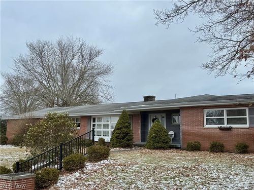 49314 Johnson Dr, Saint Clairsville, OH, 43950-9364 | Card Image