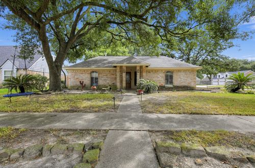 15502 Chichester Ln, Jersey Village, TX, 77040-1313 | Card Image