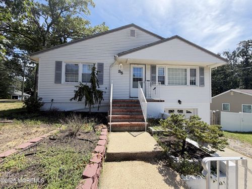 35 Ruth Place, Eatontown, NJ, 07724 | Card Image