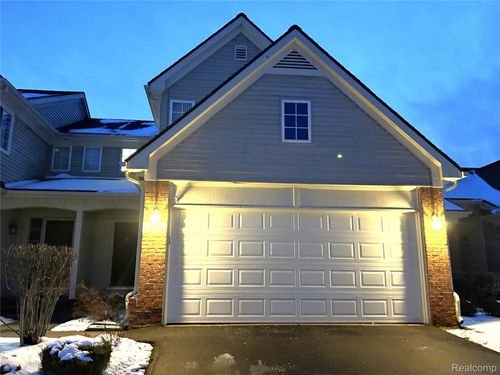 4516 Willow View Ct, Howell, MI, 48843-6506 | Card Image