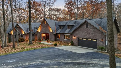 8851 S Peoga Rd, Trafalgar, IN, 46181-9272 | Card Image