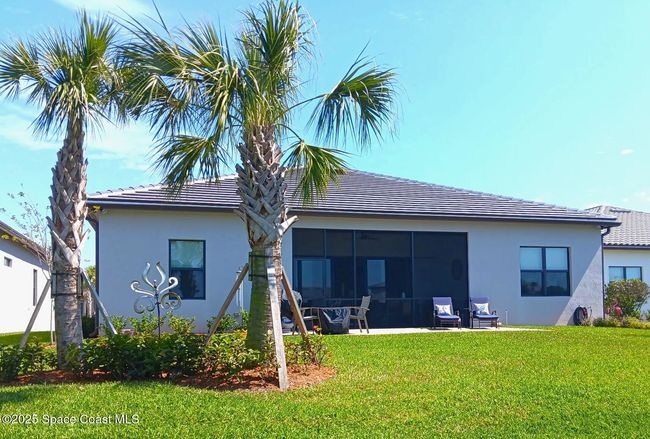 410 Se Vallarta Dr, House other with 3 bedrooms, 3 bathrooms and null parking in Port St. Lucie FL | Image 4