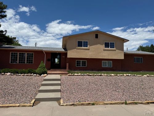 135 La Rochelle Dr, Pueblo, CO, 81005-2645 | Card Image