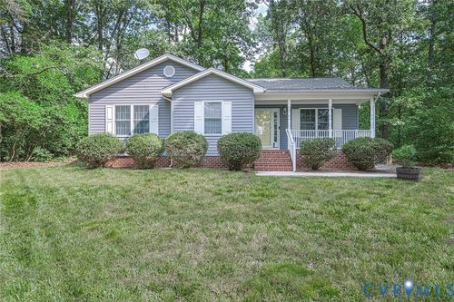 17319 Doggetts Fork Rd, Ruther Glen, VA, 22546-4533 | Card Image