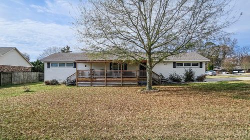 121 Mauldin Ave, Florence, AL, 35634-2823 | Card Image