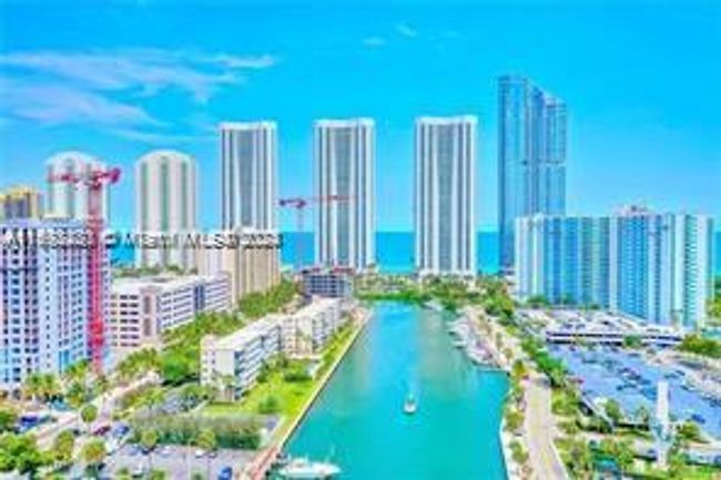 317 - 400 Kings Point Dr, Condo with 1 bedrooms, 1 bathrooms and null parking in Sunny Isles Beach FL | Image 18