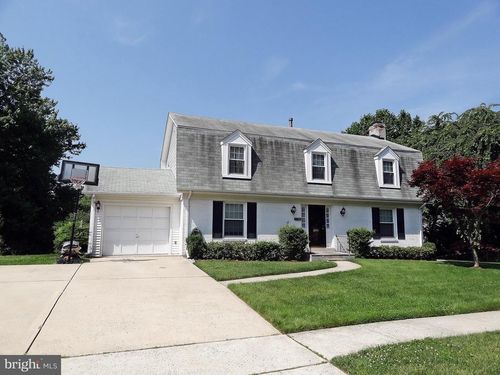 8702 Victory Ln, POTOMAC, MD, 20854-3641 | Card Image