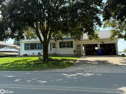 627 1st St Street N, Rockwell, IA, 50469 | Card Image