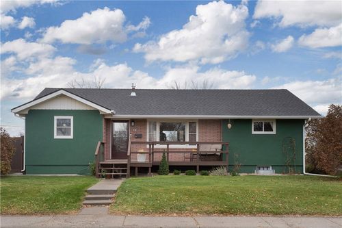 716 W Division St, Hardin, MT, 59034-2012 | Card Image