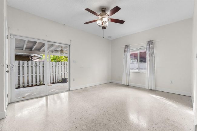 426 Sw 26 Th Rd, House other with 4 bedrooms, 3 bathrooms and null parking in Miami FL | Image 30