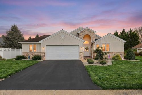 1436 Wheatfield Dr, YORK, PA, 17408-8543 | Card Image