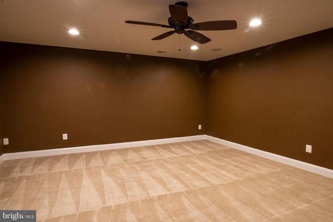 12908 Hoadly Manor Dr, Condo with 2 bedrooms, 1 bathrooms and null parking in MANASSAS VA | Image 9