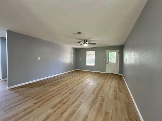 802 E Terrell Ave, House other with 3 bedrooms, 2 bathrooms and null parking in Crockett TX | Image 6