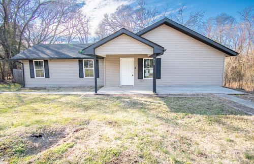 810 Central Ave, Clarksville, TN, 37040-4128 | Card Image