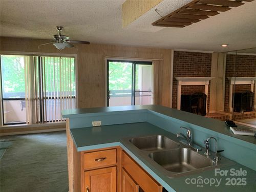 5727 Dockside Dr, Charlotte, NC, 28227-8140 | Card Image