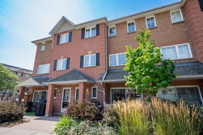 516 - 1400 The Esplanade N, Condo with 3 bedrooms, 3 bathrooms and 1 parking in Pickering ON | Image 3