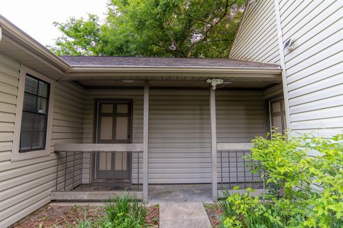 a-2201 Hartsfield Road, Tallahassee, FL, 32303 | Card Image