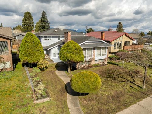 431 Glenbrook Dr, New Westminster, BC, V3L5J3 | Card Image