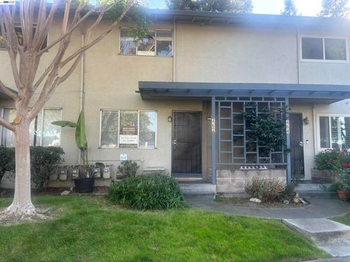 462 Craven Ct, Hayward, CA, 94541-7328 | Card Image