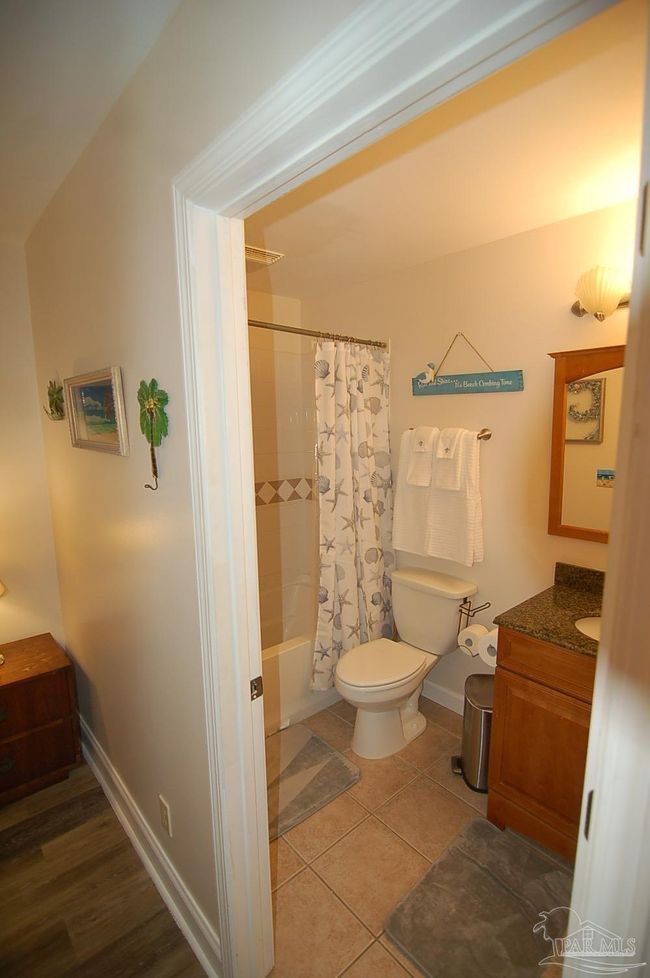 APT-3 - 1350 Fort Pickens Rd, Condo with 2 bedrooms, 3 bathrooms and 2 parking in Pensacola Beach FL | Image 15