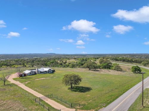 941 County Road 402, Marble Falls, TX, 78654-8491 | Card Image
