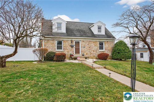 2515 E Texas Blvd, ALLENTOWN, PA, 18103-2807 | Card Image