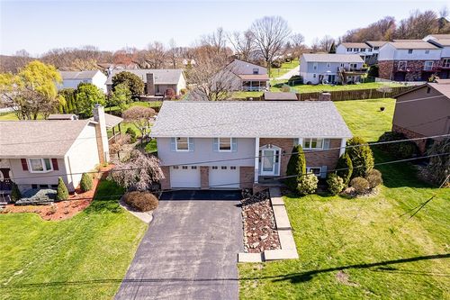 118 Cortland Dr, New Stanton, PA, 15672-9444 | Card Image