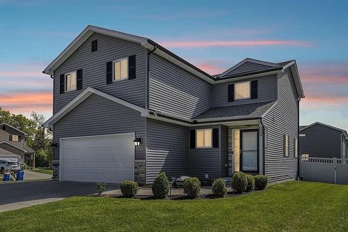 6576 Skylar Ln, Waterford, MI, 48327-3532 | Card Image