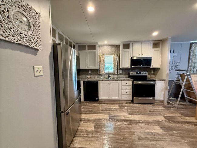2037 Hillcrest Dr, House other with 1 bedrooms, 1 bathrooms and null parking in May TX | Image 12
