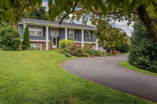 331 Myers Ave, Harrisonburg, VA, 22801-4210 | Card Image