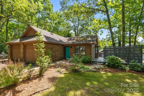 498 Glory Ct, Fort Mill, SC, 29715-6327 | Card Image