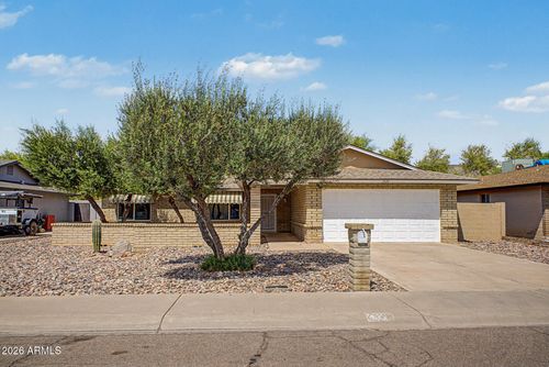 2528 E Malibu Dr, Tempe, AZ, 85282-6062 | Card Image