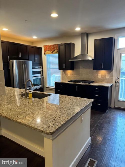 2505 Main Line Blvd, ALEXANDRIA, VA, 22301-1754 | Card Image