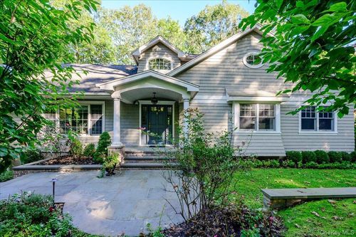 49 Pine Dr, Cold Spring Harbor, NY, 11724-1617 | Card Image