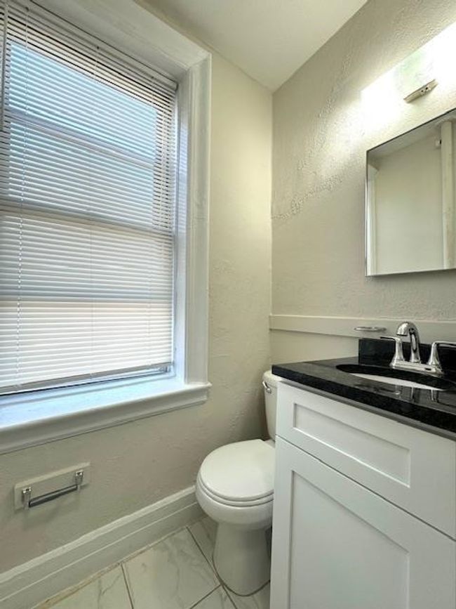 APT-21 - 761 Avenue A, Condo with 2 bedrooms, 1 bathrooms and null parking in Bayonne NJ | Image 8
