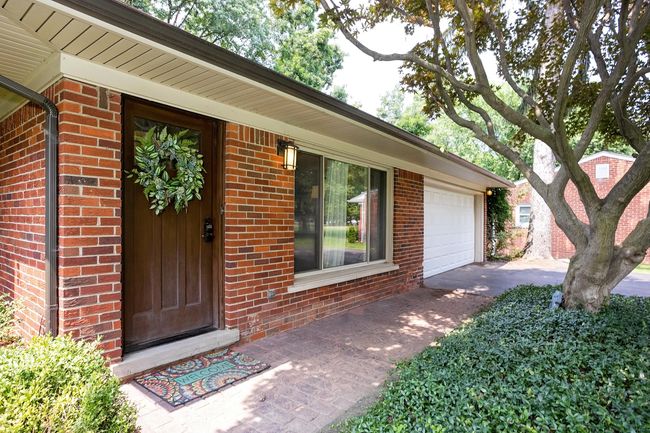2012 Devonshire Rd, House other with 3 bedrooms, 2 bathrooms and null parking in Bloomfield Hills MI | Image 4