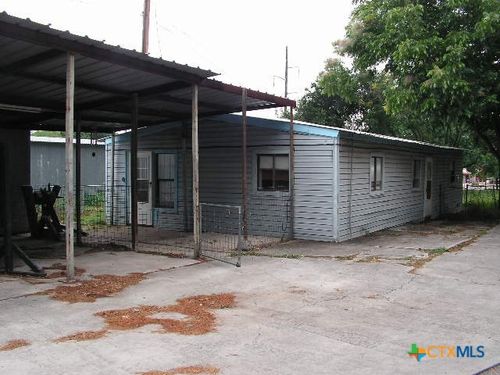 1910 Fm 2673, Canyon Lake, TX, 78133-4758 | Card Image