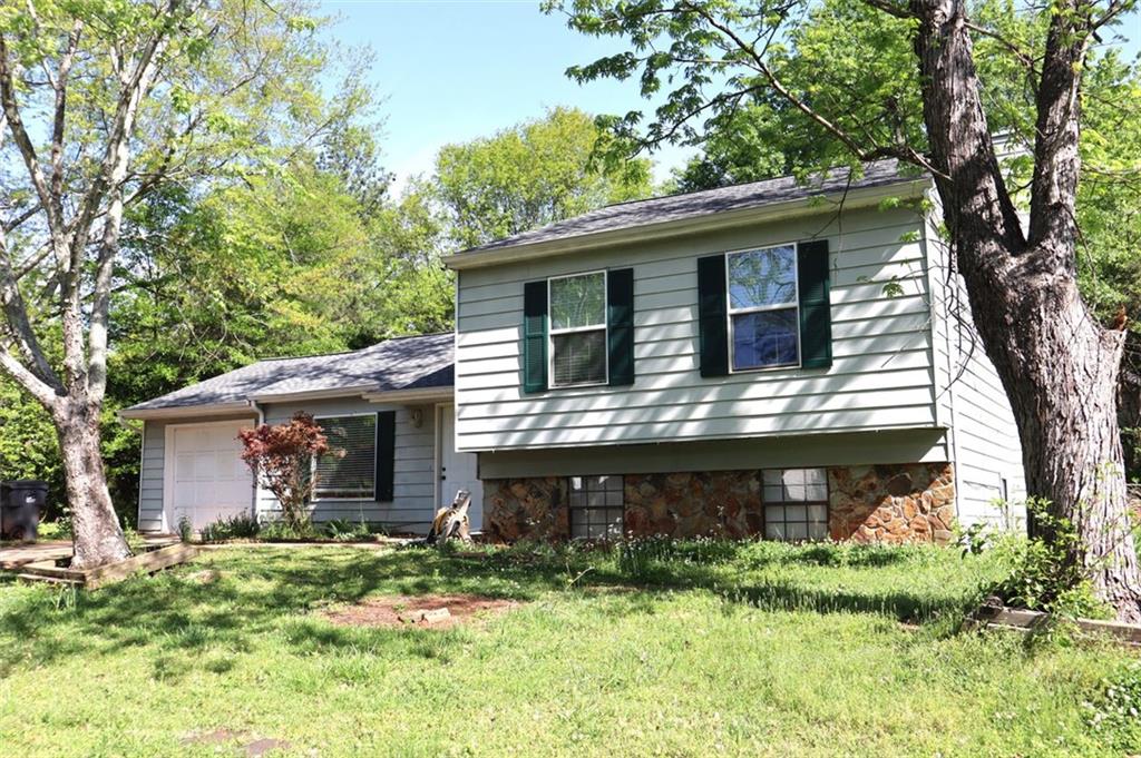 Timbercreek Dr, Lawrenceville, GA 30044