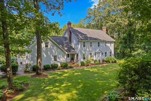 8 Squire Ln, Essex, CT, 06426-1471 | Card Image
